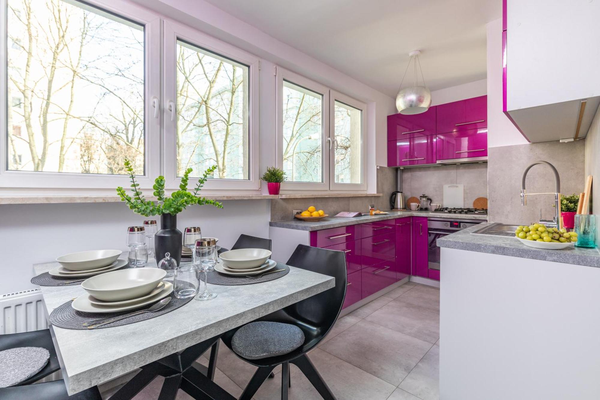 Superapart Luzycka 10 * Warszawa
