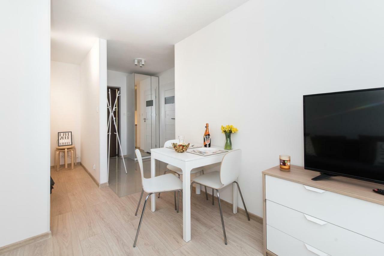 Superapart Luzycka 10 * Warszawa